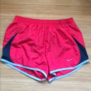 Nike women’s running shorts XS